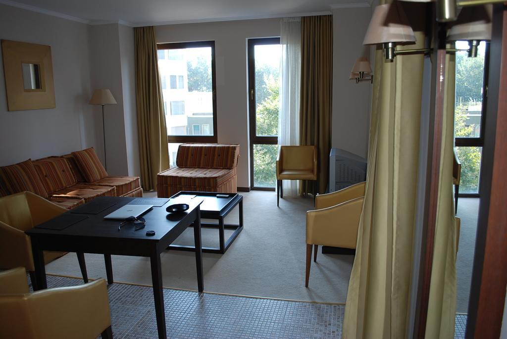Royal Beach Apartments Sunny Beach Phòng bức ảnh